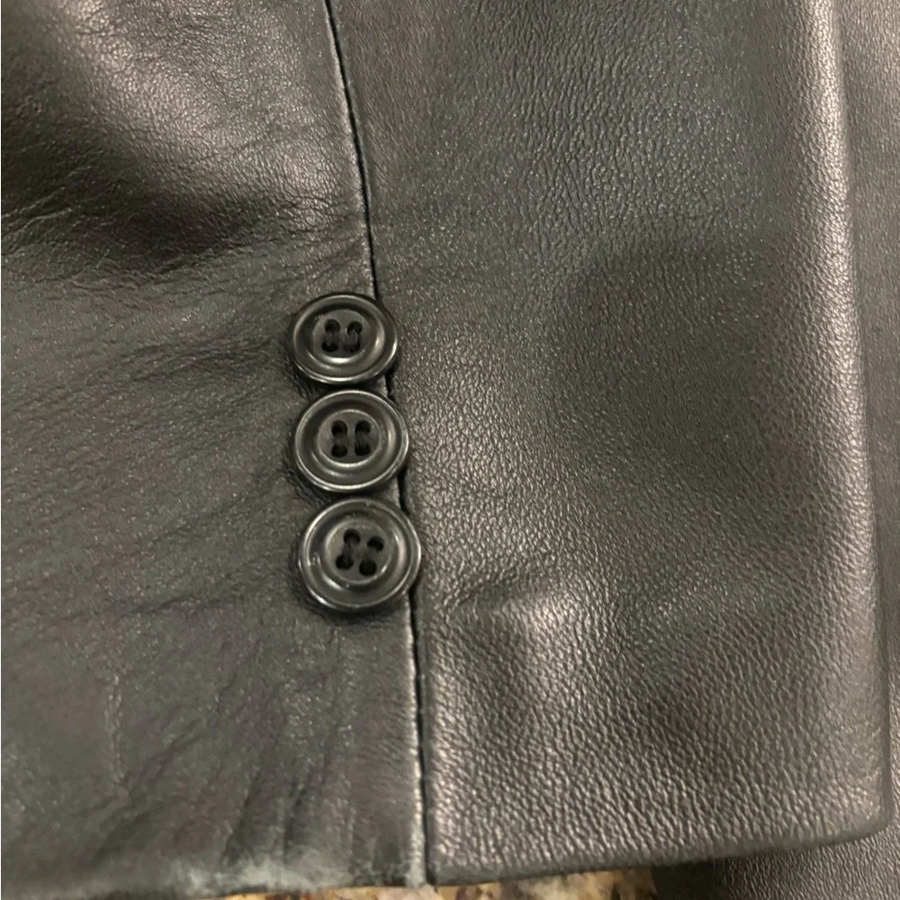 Men’s Leather Jacket - Picture 4 of 6